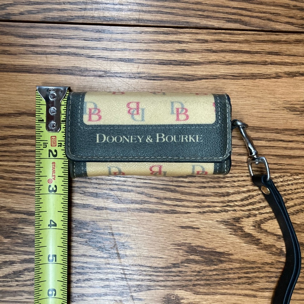 ✨VINTAGE✨DOONEY&BOURKE WRISTLET with strong magnetic closure🌟VERY GUC🌟 - Picture 5 of 7